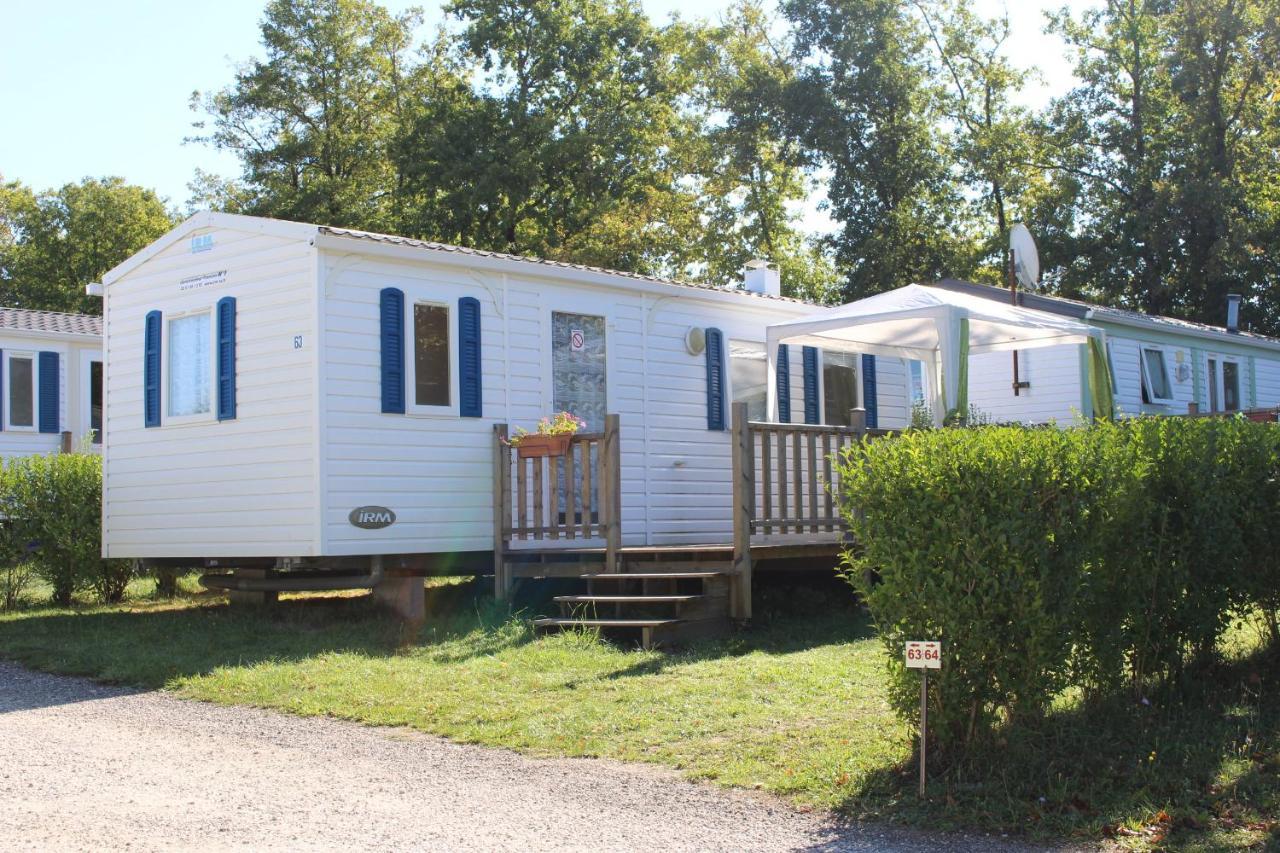 Camping Du Pontis Verteillac Eksteriør billede