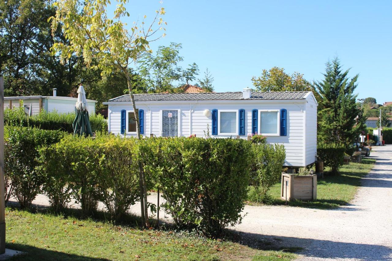 Camping Du Pontis Verteillac Eksteriør billede
