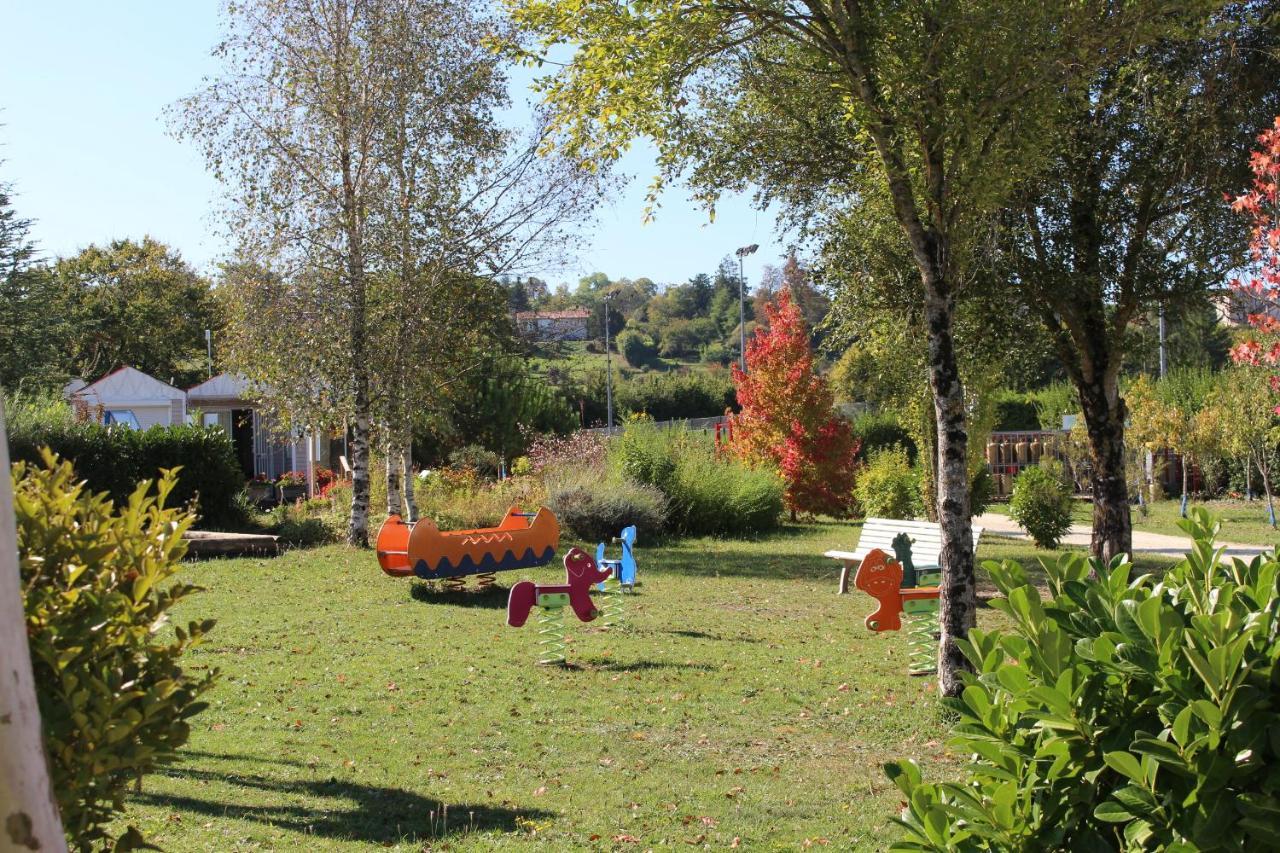 Camping Du Pontis Verteillac Eksteriør billede