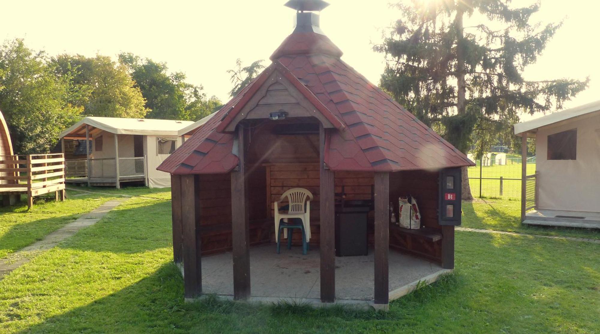 Camping Du Pontis Verteillac Eksteriør billede