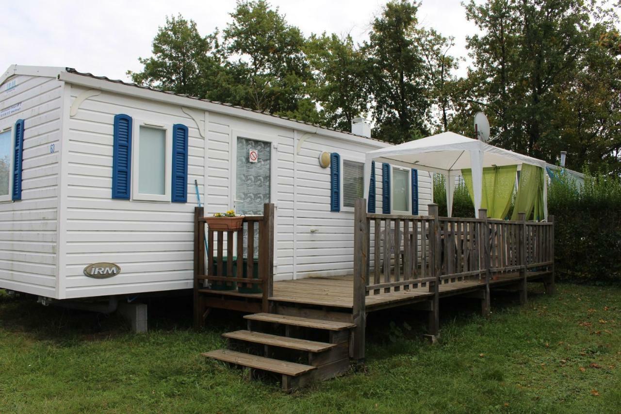 Camping Du Pontis Verteillac Eksteriør billede