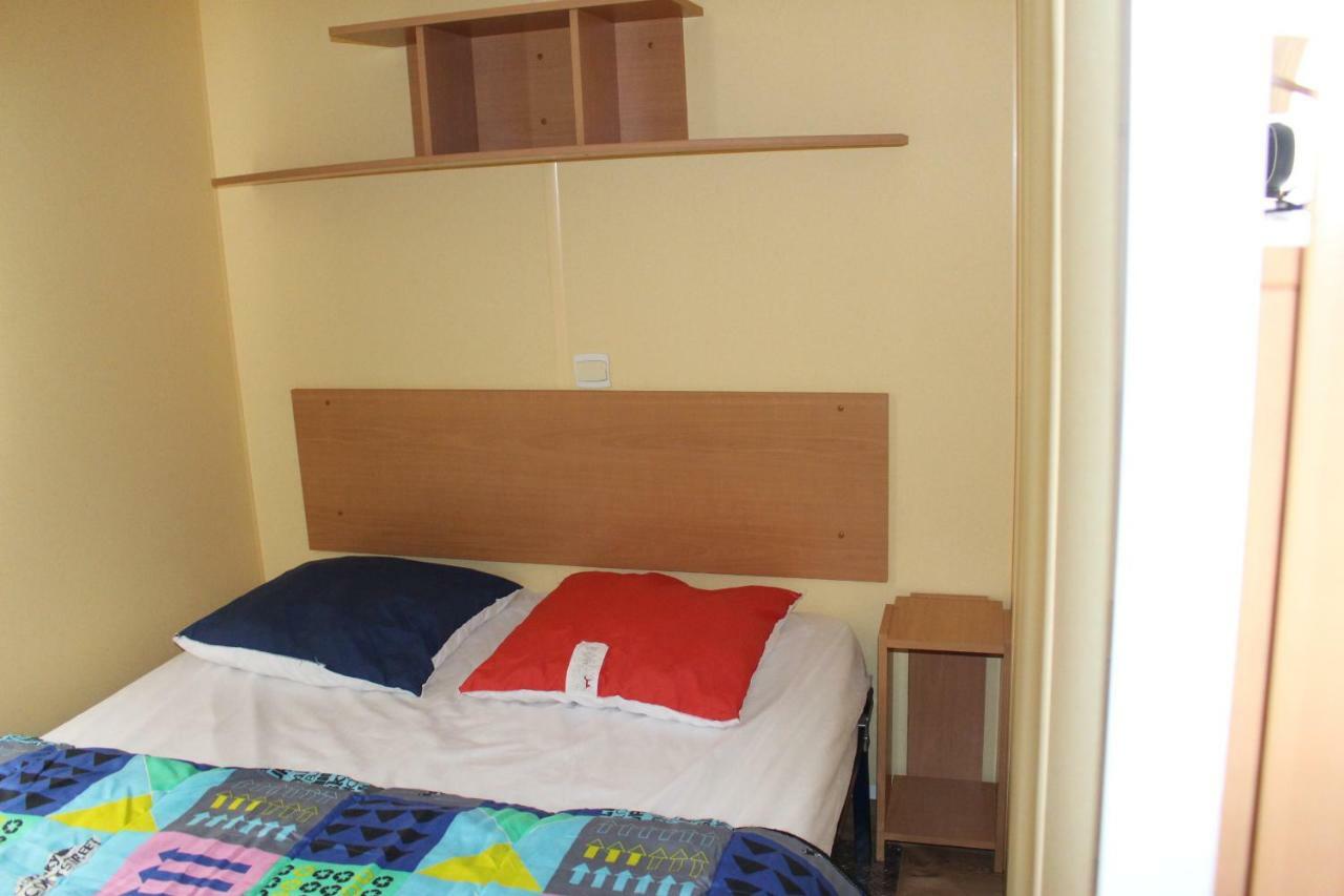 Camping Du Pontis Verteillac Eksteriør billede
