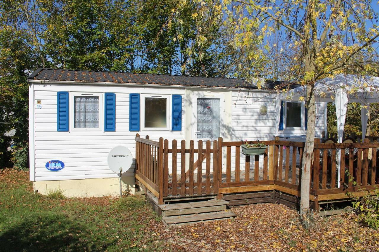 Camping Du Pontis Verteillac Eksteriør billede