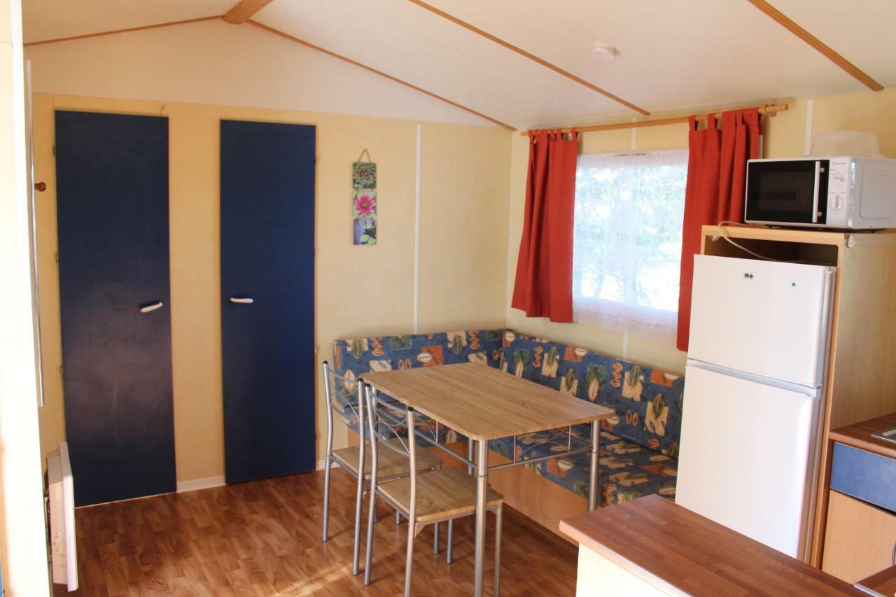 Camping Du Pontis Verteillac Eksteriør billede