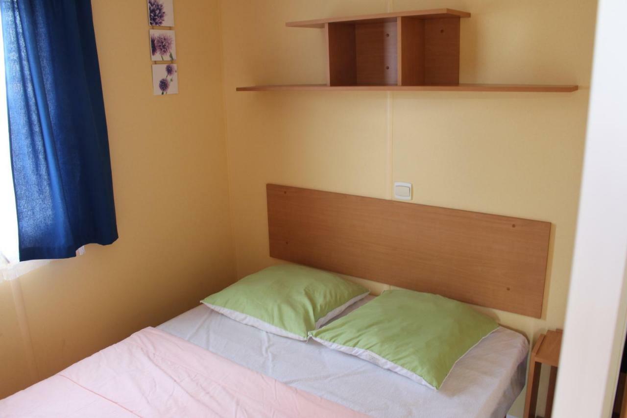 Camping Du Pontis Verteillac Eksteriør billede